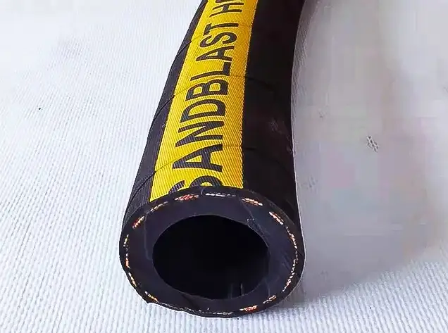bagaimana proses pelabelan selang karet?