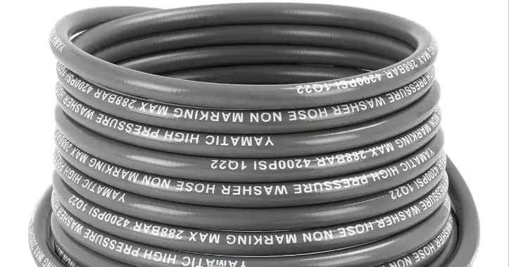kondisi apa yang harus dipenuhi oleh bahan label selang karet?